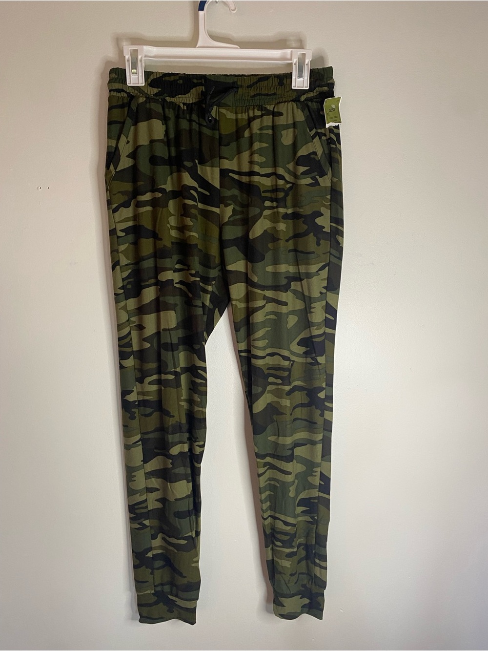Women’s Camo Jogger Pants - Olive Green